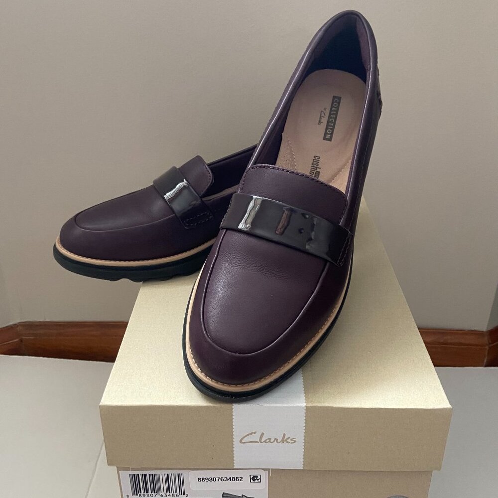 Clarks Sharon Gracie Leather Loafer - Aubergine/Burgundy - Size 8M - NIB